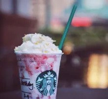 Strawberry Coconut Cream Frappuccino