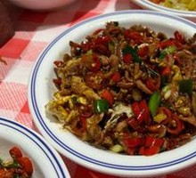 Sour Spicy Earth Egg Stir-fried Chicken Offal