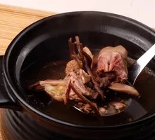 Duck Soup with Tea Tree Mushrooms