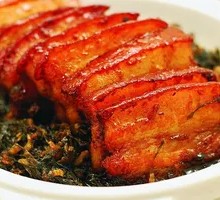 Preserved Vegetable Braised Pork Noodles with Fried Sauce
