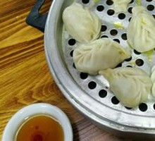 Willow Leaf Steamed Dumplings