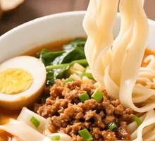 Minced Pork Egg Knife-Sliced Noodles