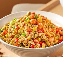 Bean Curd and Pork Vermicelli Nanchang Noodles
