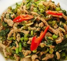 Pickled Mustard Green and Pork Stir-Fried Potato Noodles