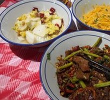 Stir-Fried Snowflake Sirloin Beef