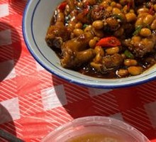 Stewed Chicken Feet with Soybeans