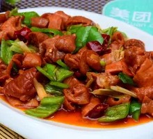 Spicy Green Pepper and Pork Intestine Stir-fry
