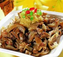 Goat Head Stir-Fried with Green Chili