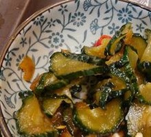 Crisp Cucumber Salad