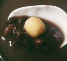 Coiling Red Bean Paste