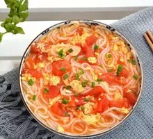 Tomato and Egg Noodles