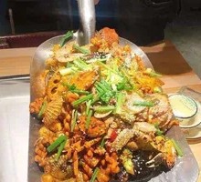 Iron Shovel Hand-Grab Seafood