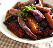 Sauce-Braised Eggplant