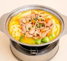 Lean Meat and Fresh Vegetable Pot