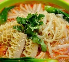 Spicy Pork Tripe Wide Noodles