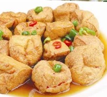 Pork Shank and Fried Tofu Stew