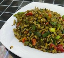 Stir-Fried Long Beans with Minced Pork