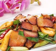 Preserved Meat Stir-fried Tofu Sheets