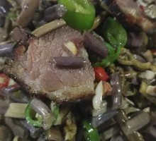 Stir-fried Crisp Fern with Preserved Meat