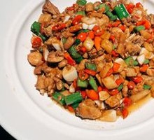 Mother's Stir-Fried Young Chicken