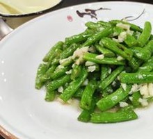 Garlic Stir-Fried Green Beans