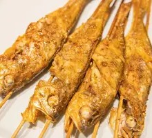 Charcoal-grilled small yellow croaker