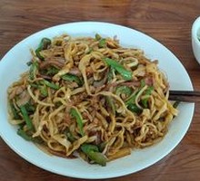 Shredded Pork with Vegetable Salad