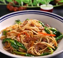 Quzhou Stir-Fried Rice Noodles