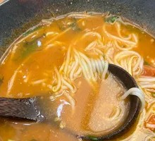 Red Sour Soup Small Pot Rice Noodles