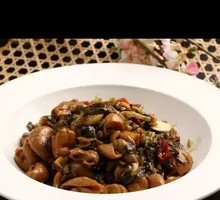 Snow Cabbage Pork Intestine Baozi Rice