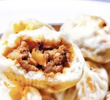 Sauce Pork and Mushroom Steamed Buns