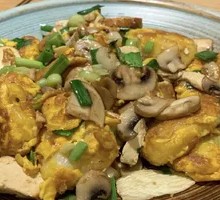 Fried Tofu Cubes with Eggs