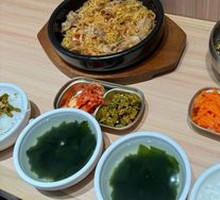 Braised Pork Belly with Sour Cabbage