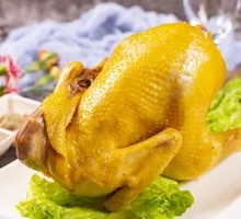 Steamed Chicken in White Sauce