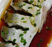 Guangfu Black Bean Sauce Steamed Big White Fish