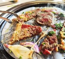 Traditional Spiced Pork Salad