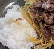牛肉土豆盖浇饭