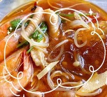 Family Feast Noodle Pot