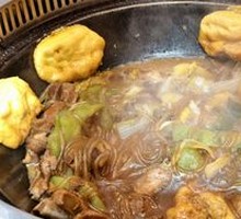 Stewed Pork Ribs in Iron Pot