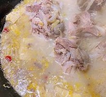 Sour Cabbage Pork Bone Pot