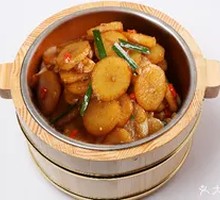 Spicy Potato Slices in Wooden Bucket Rice