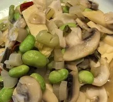 Pickled Vegetable Stir-fried with Mushrooms