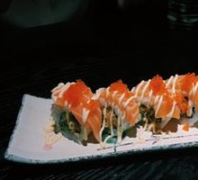 Crispy Salmon Rolls
