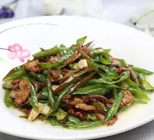 Homestyle Stir-Fried Pork Shreds