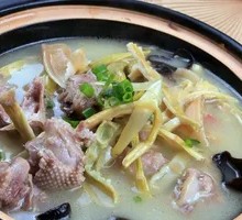 Old Duck Stewed with Bamboo Shoots