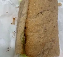 Aromatic Tuna Sandwich