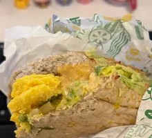 Egg-flavored Salami Sandwich