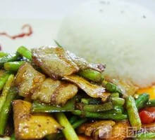 Spicy Pork Fried Rice on Iron Plate