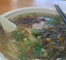 Sour Cabbage Beef Noodles