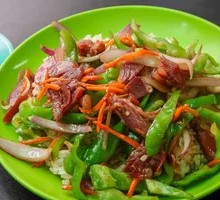 Beef with Green Pepper Rice Bowl